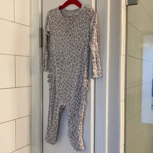 Posh peanut pjs. Non smoking home.